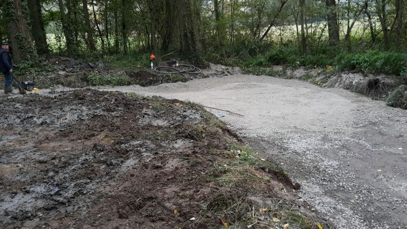  crosshindernissen Waterbak aangelegd in België, bij Kris Vervaecke