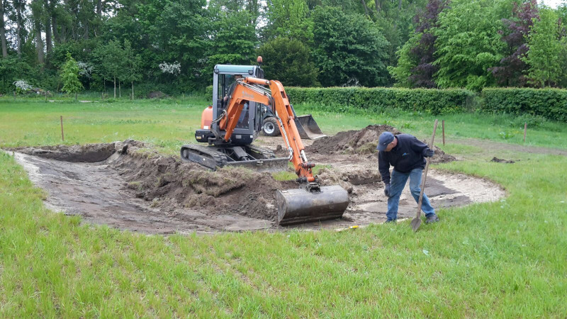 crosshindernissen aanleg waterbak aerdenhout