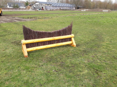 crosshindernissen bezembak gebogen