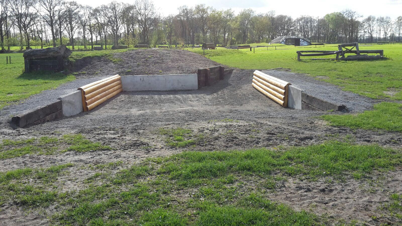  crosshindernissen sunken road